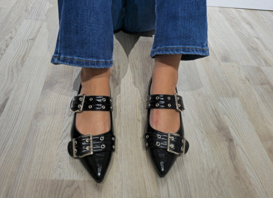 BALLERINE NERE CON FIBBIE