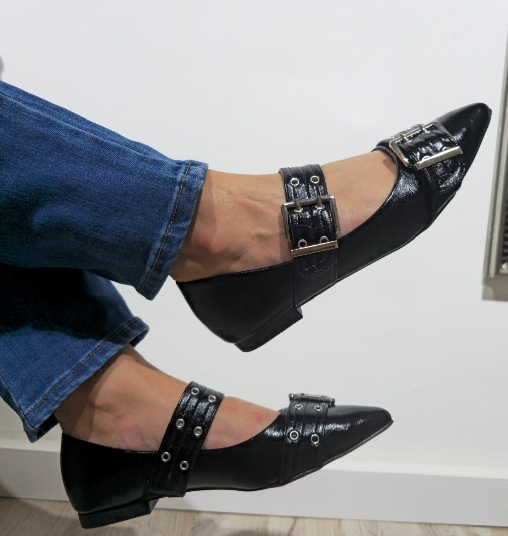 BALLERINE NERE CON FIBBIE