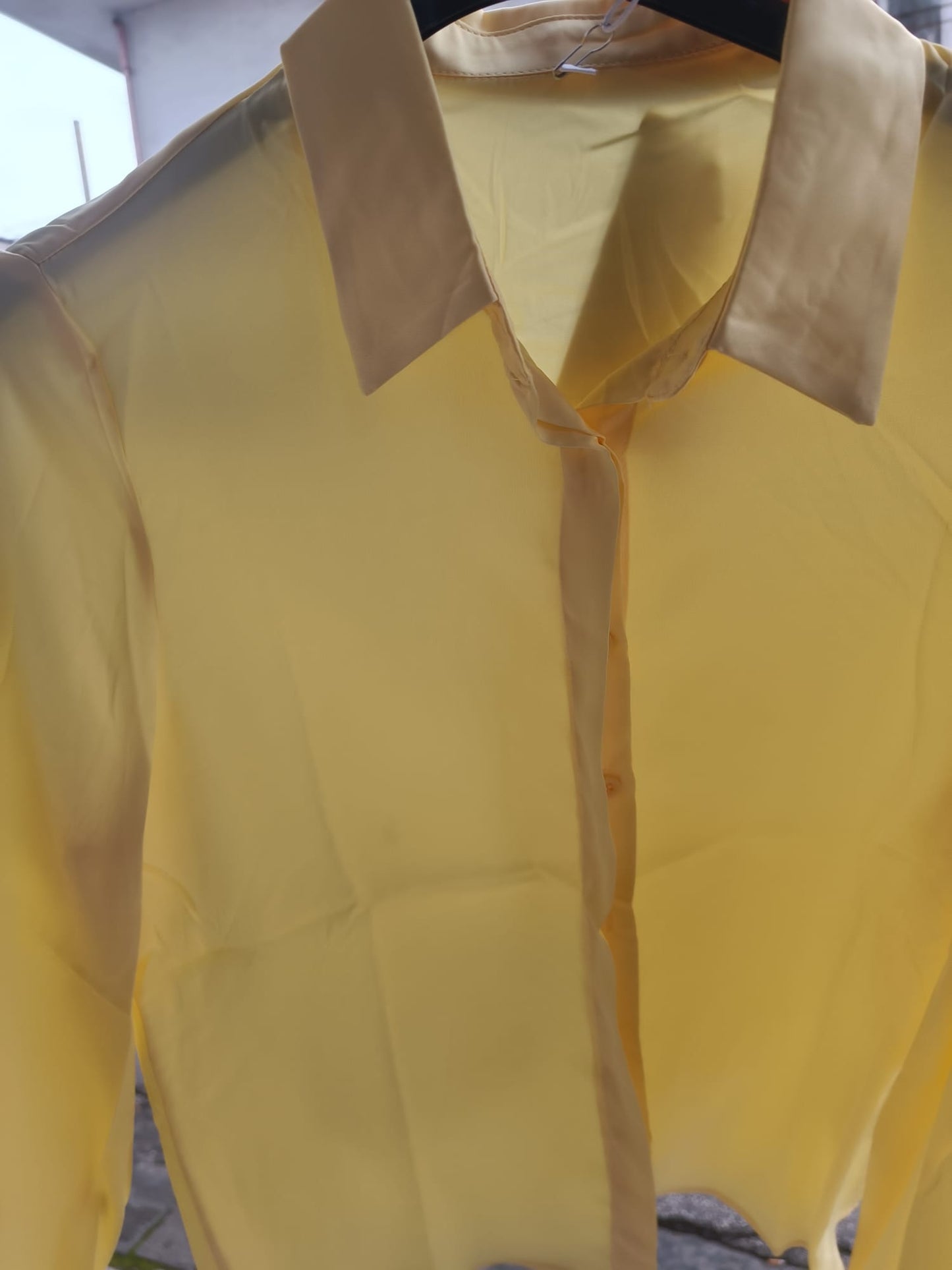 CAMICETTA ESSENZIALE