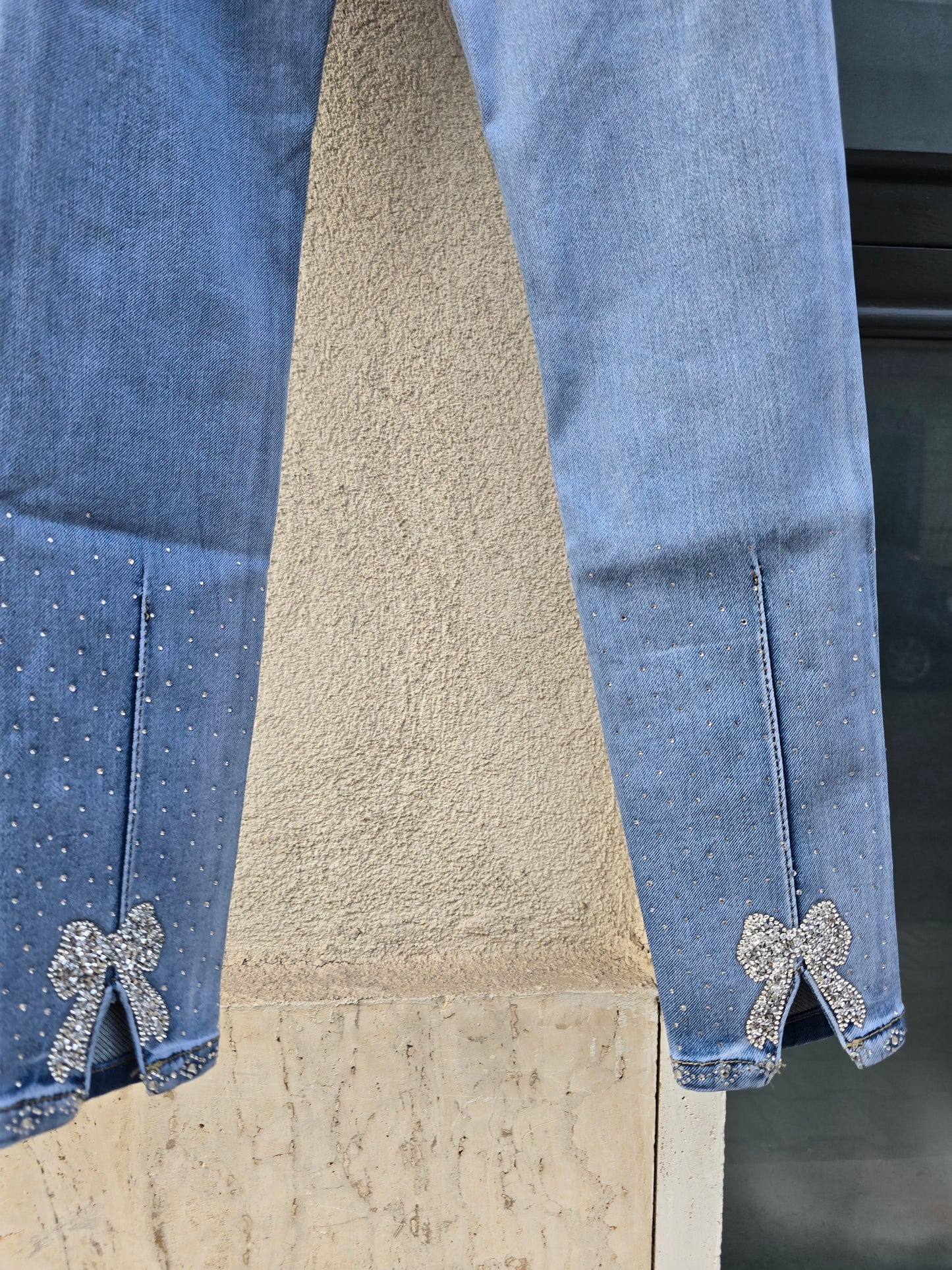 JEANS CON FIOCCO STRASS SKINNY PUSH-UP