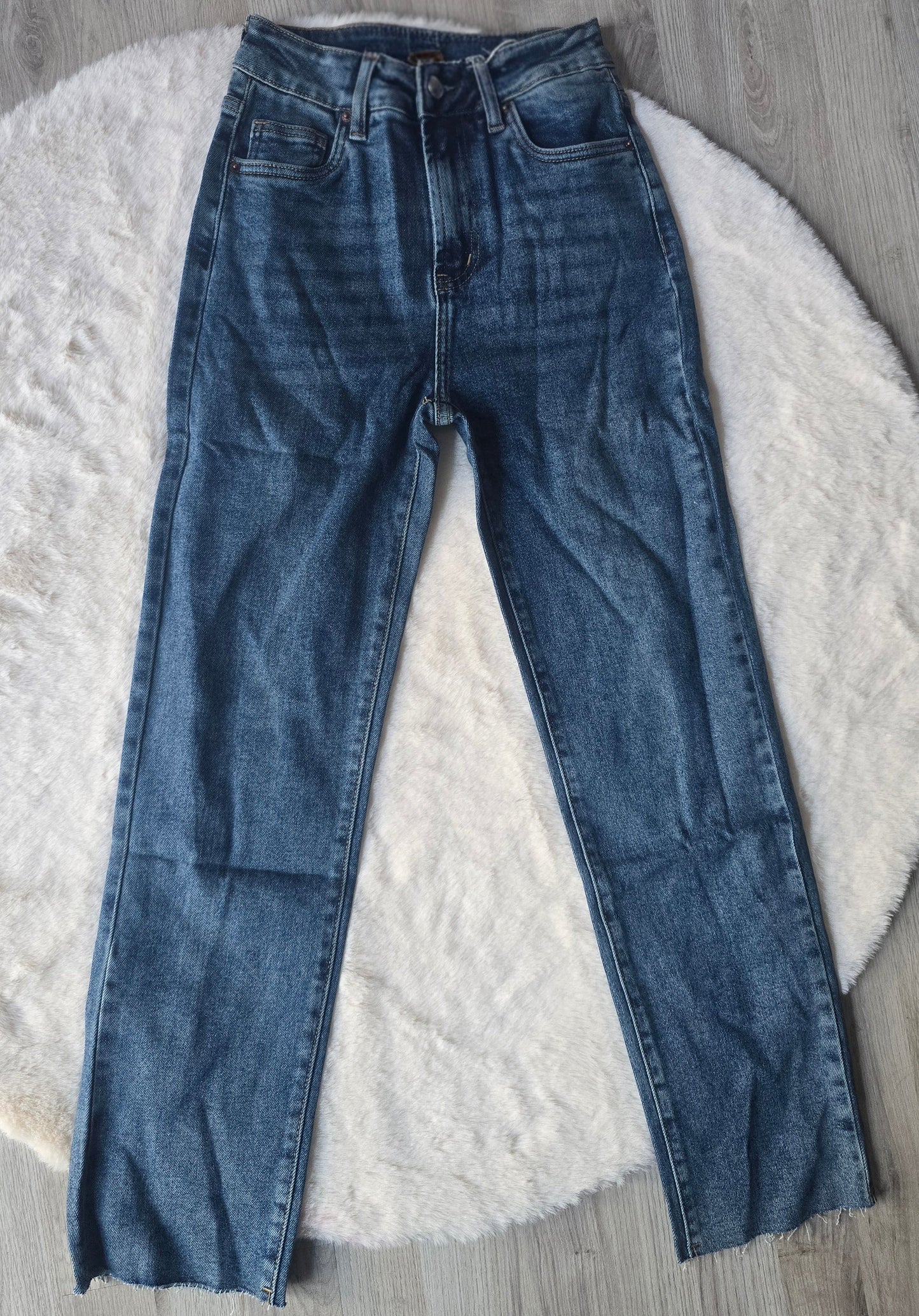 JEANS VARI MODELLI SCONTATI