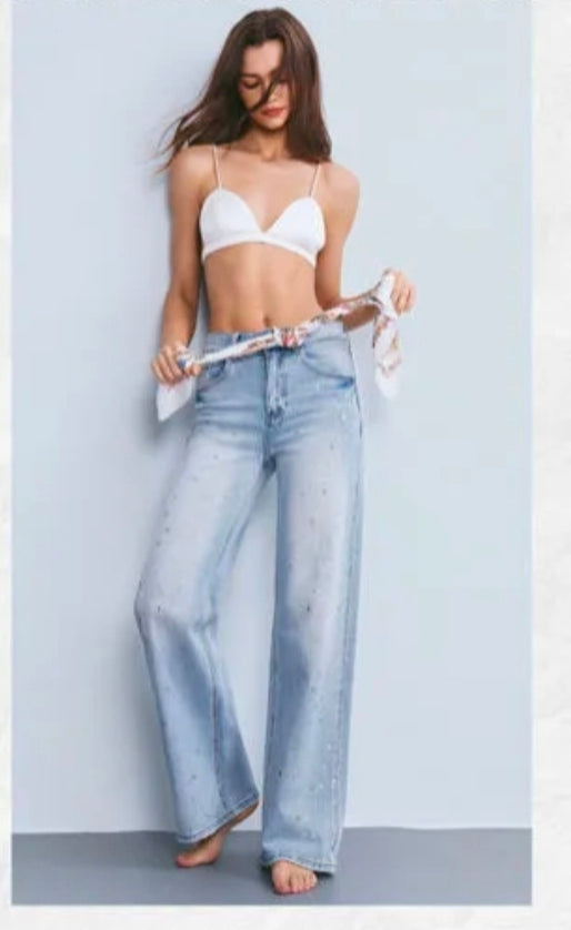 JEANS VARI MODELLI SCONTATI
