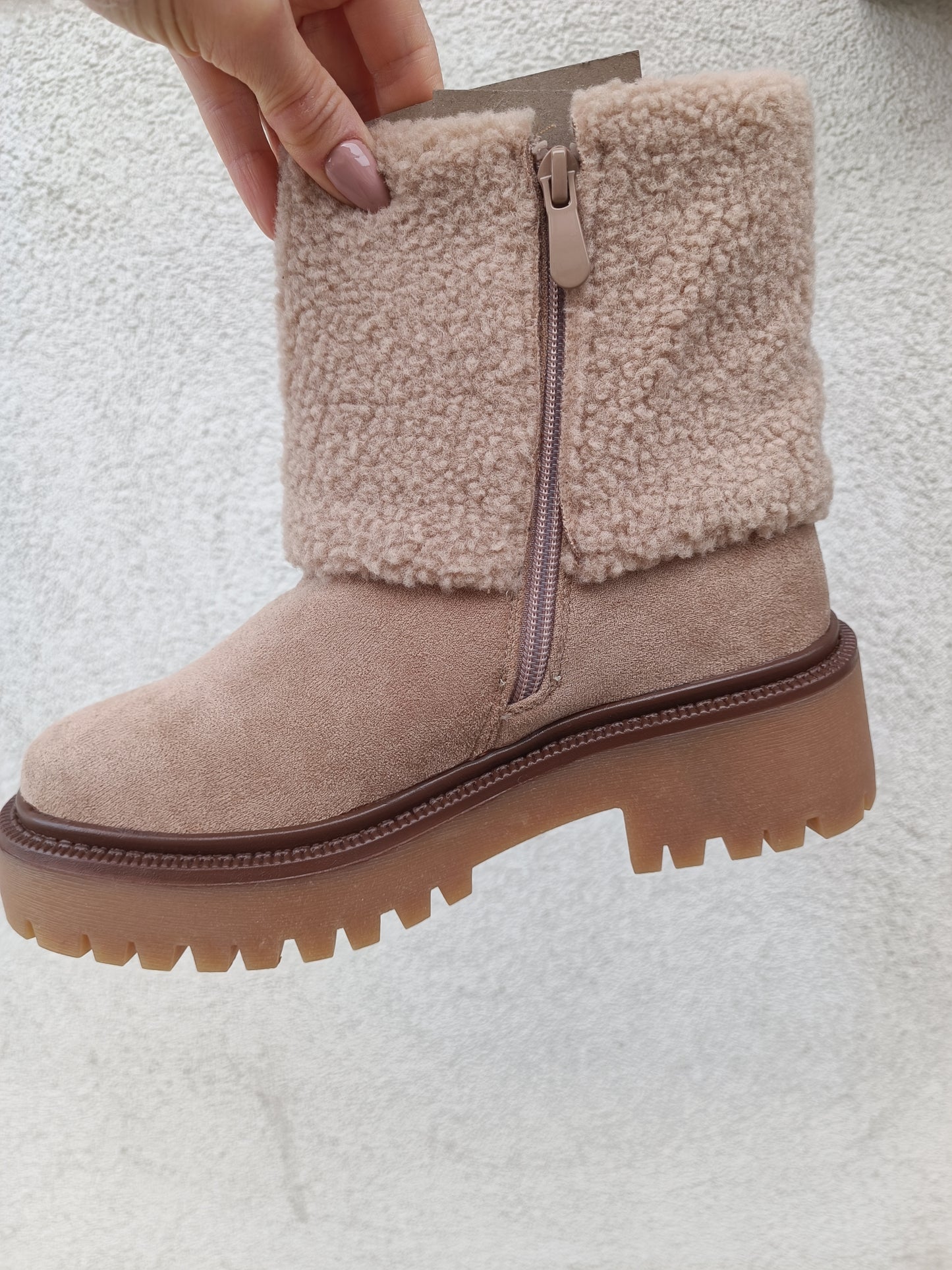 STIVALETTO CHIC NERO E BEIGE