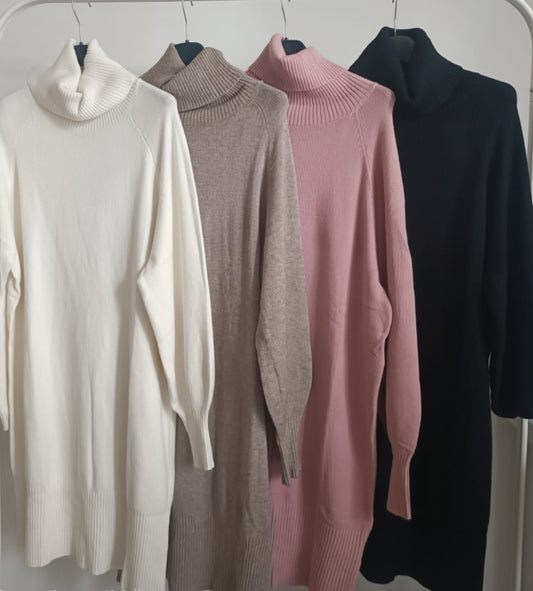 ABITO IN MAGLIA ROSA E NERO