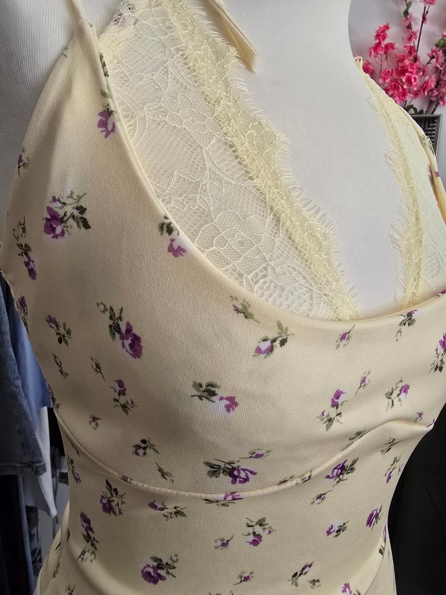 BODY FIORI E PIZZO