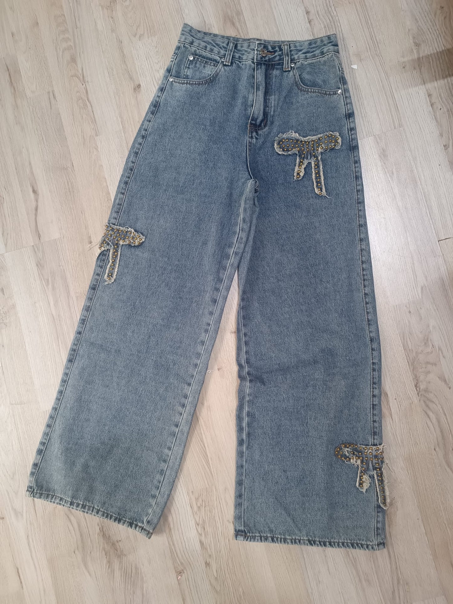 JEANS VARI MODELLI SCONTATI