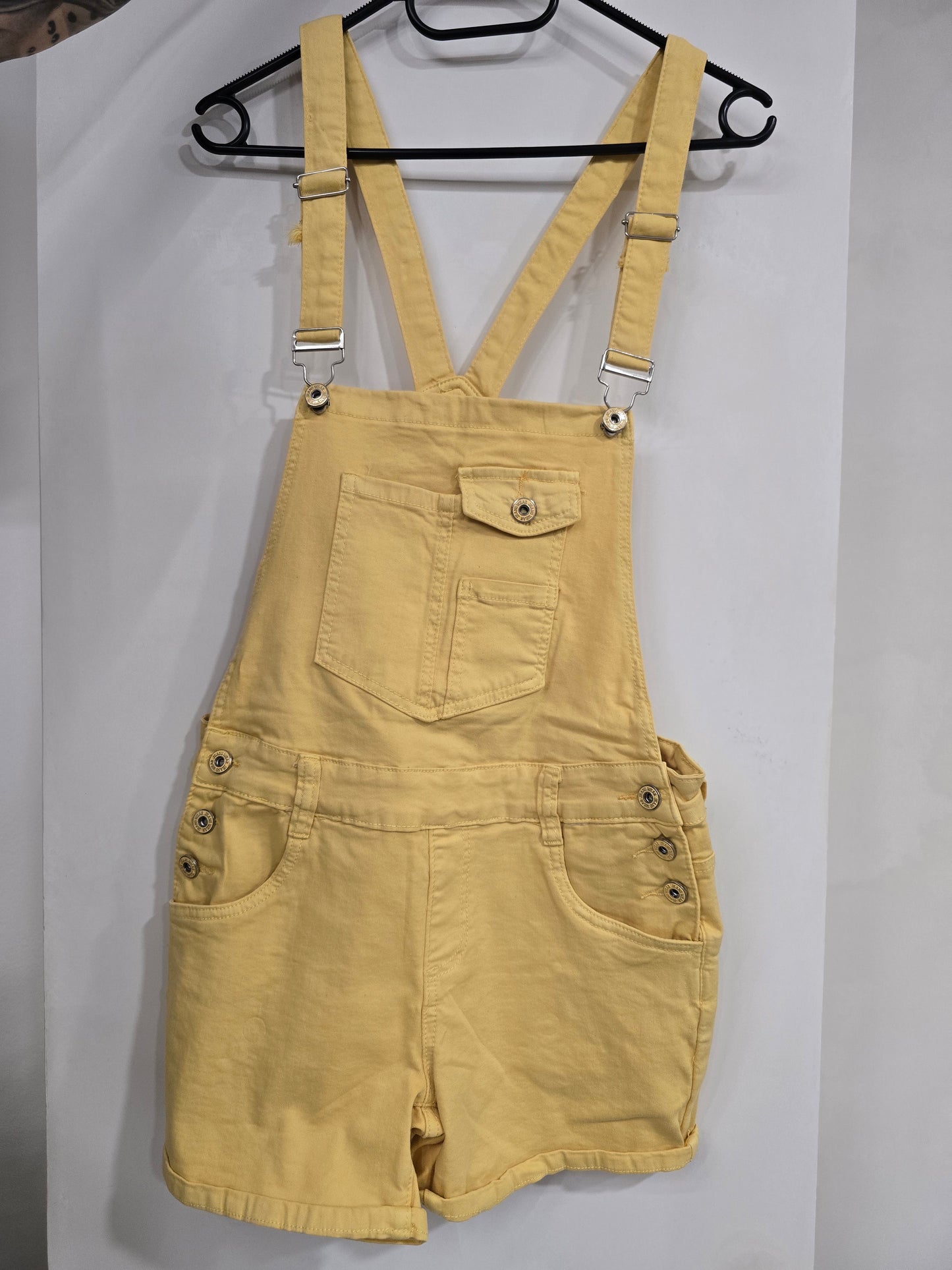 SALOPETTE CORTA GIALLA IN DENIM